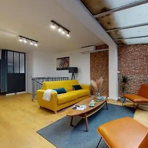 Superbe Loft Avec Patio - Tour Eiffel Apartment Paris