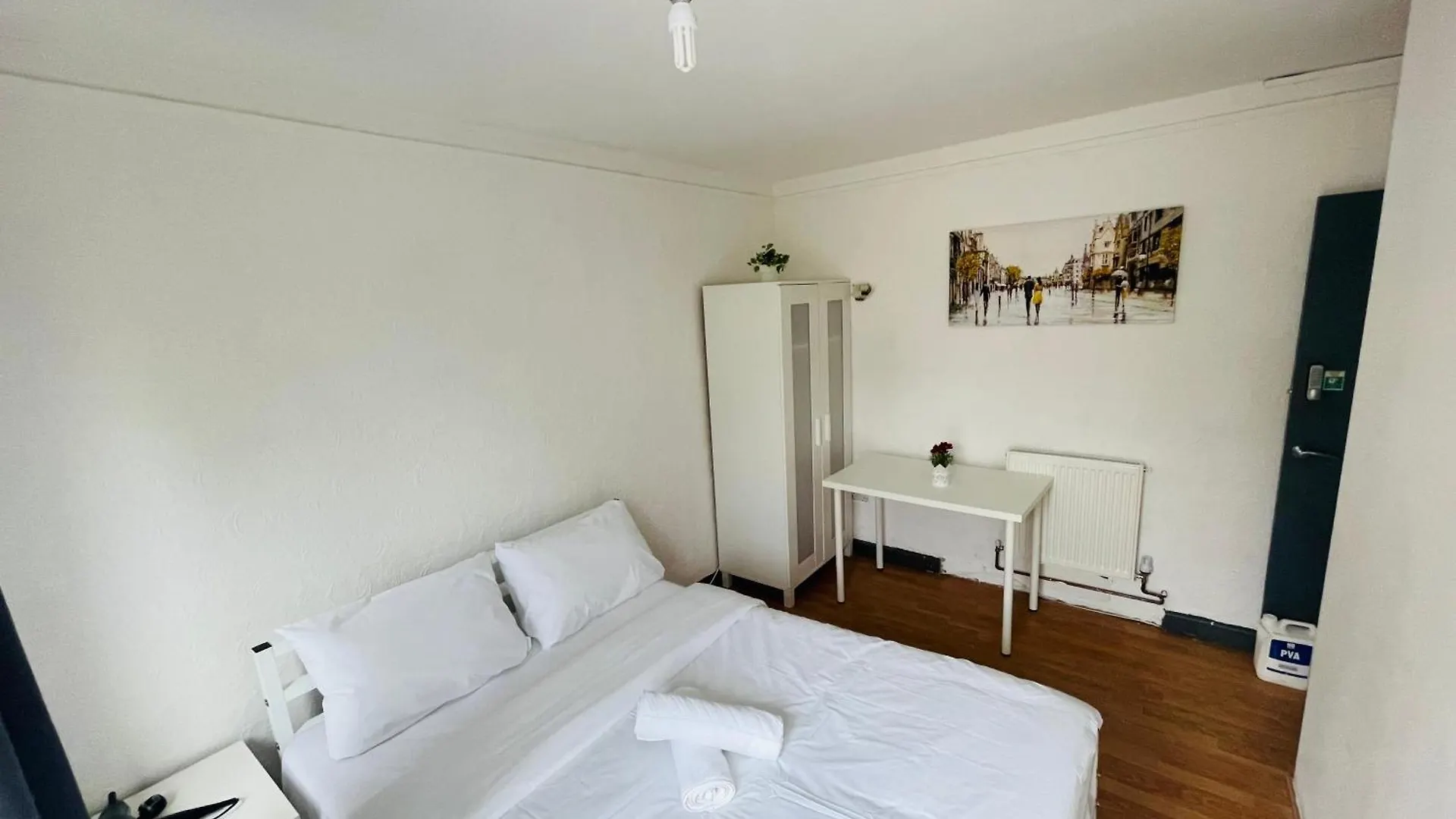 Grundy28 Apartment London